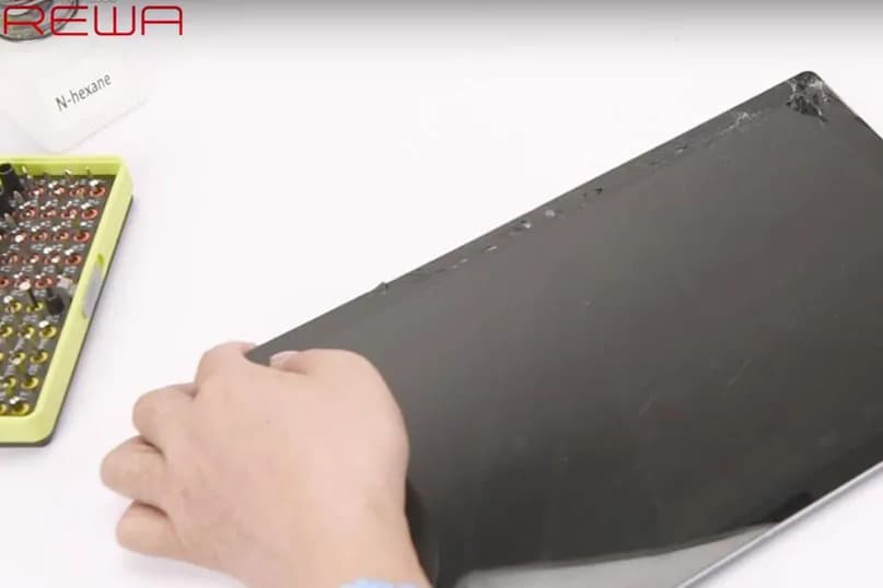 Microsoft Surface Pro 4 Display & Battery Replacement- Pro Skills Guide