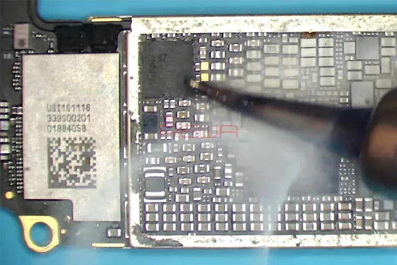 Find The Faulty Component With Rosin – iPhone 7 Plus Won’t Turn On