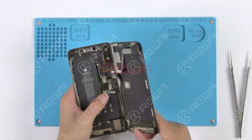 Get the front camera and sensor holder installed, and then the earpiece speaker mesh. Get the front panel sensor assembly flex cable and the OLED Screen Assembly installed. Run function test - Display; Touch; Haptic Touch. Display, Touch, and Haptic Touch work normally. 