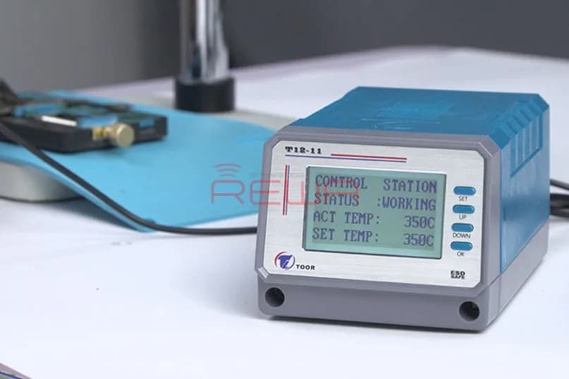 The Fast Heating-up Intelligent Soldering Station – T12-11