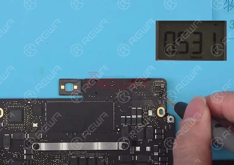 Then run diode mode measurement of three pins on D6905 one by one. The measured value of Pin 1 is 437, which is normal. The measured value of Pin 3 is 533, which is normal. The measured value of Pin 2 is 531, which is normal.