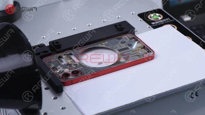After the glass is completely removed, mark the back again to remove residual adhesive