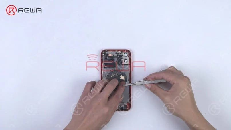 Stick the magnet that we accidentally cut out back on and glue the alignment magnet.