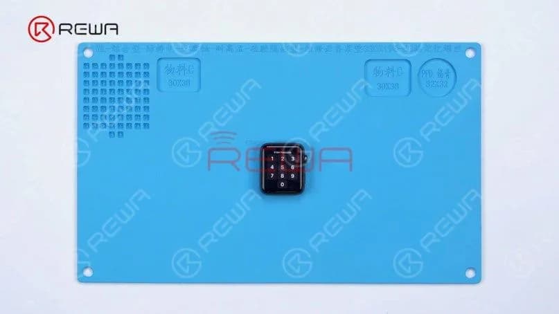 Connect the screen and turn on the watch. The watch is turned on and all functions work well.