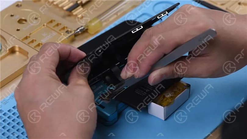 Fix iPhone X with Distorted Sound