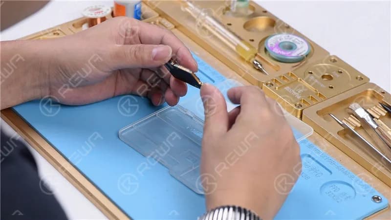 Fix iPhone X Stuck On Apple Logo/iTunes Error 4013