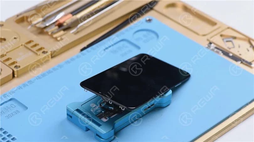 El iPhone X se bloquea después de introducir la contraseña.