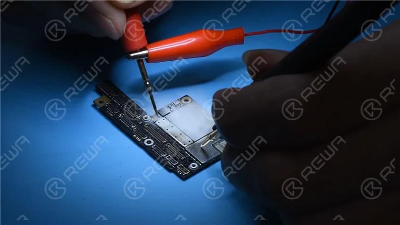Fix iPhone X Won't Turn On With Large Boot Current
