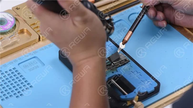 How to Fix iPhone X Stuck On Apple Logo/iTunes Error 4014