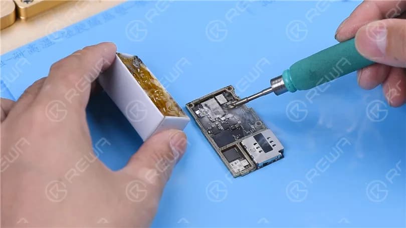 Comment réparer l'iPhone 11 qui ne s'allume pas avec un courant important