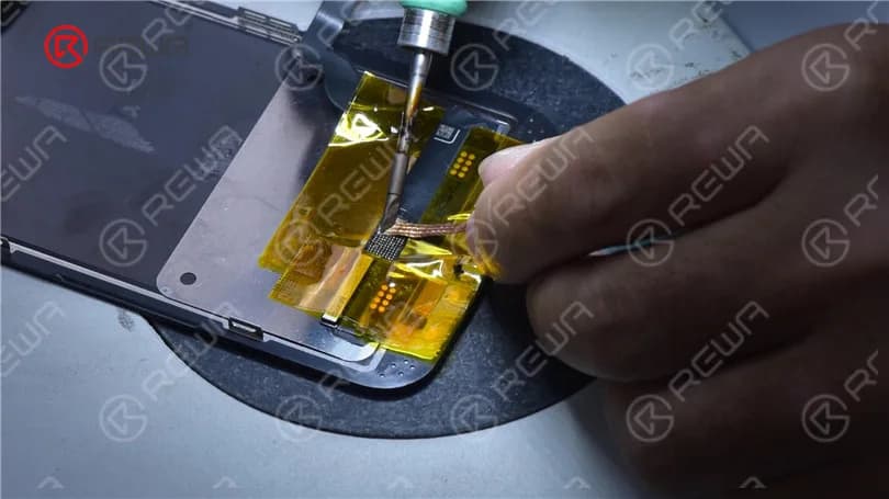 iPhone 13 Face ID funktioniert nicht und wichtige Display-Meldung nach Austausch des Bildschirms beheben