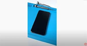 Remove Phone Scratches with the Grinding and Polishing Machine