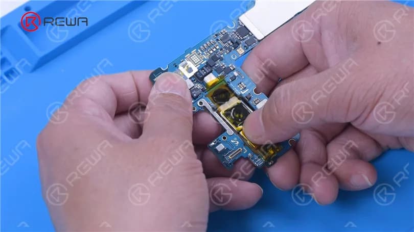 Disconnect the battery flex cable