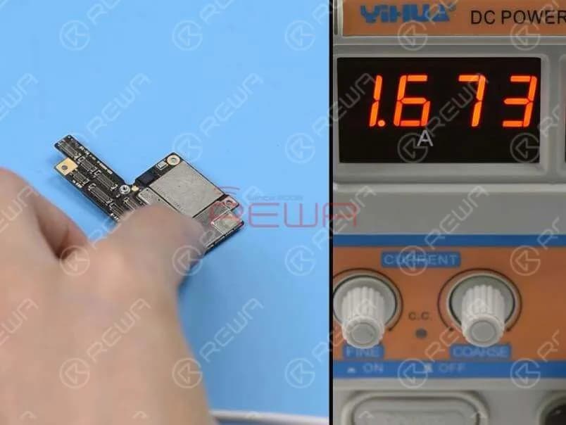 Now we can test the upper layer. Connect the battery connector on the upper player with the DC power supply. Then get the upper layer booted up with tweezers. The boot current is still larger than normal value. We can confirm now that the fault is related to the upper layer.