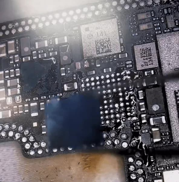 iphone 13 Hauptplatine reparieren
