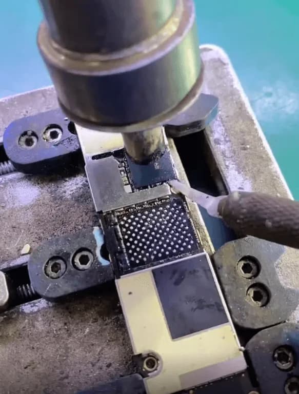 chip NAND del iPhone