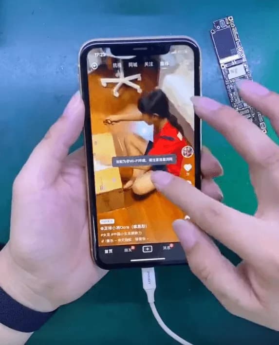 El iPhone XR se reinicia continuamente.