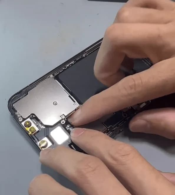 iphone 13 pro Display Problem