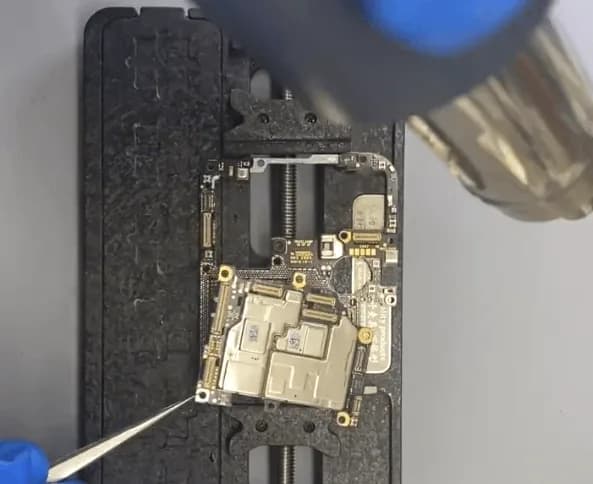 motherboard separation