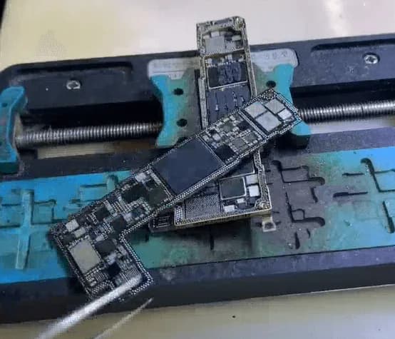 iphone 12 Hauptplatine
