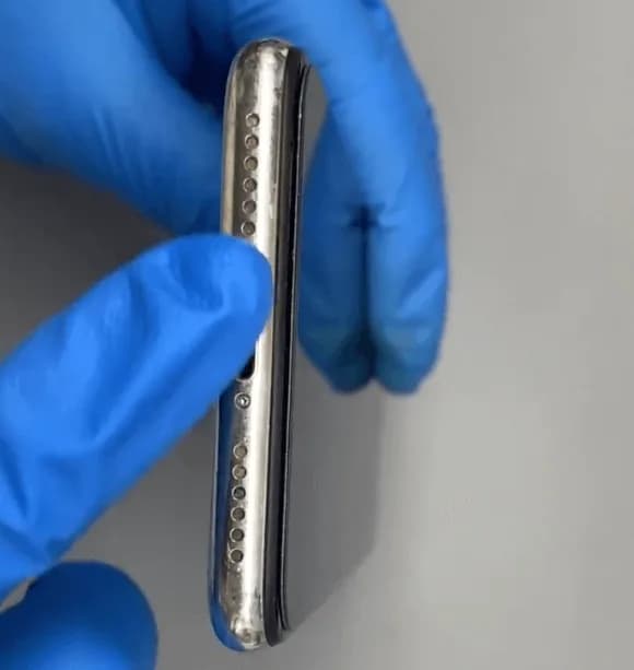 Daños por líquidos en el iPhone X