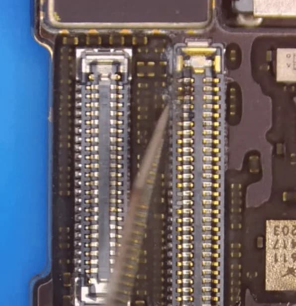 iphone flex cable connector