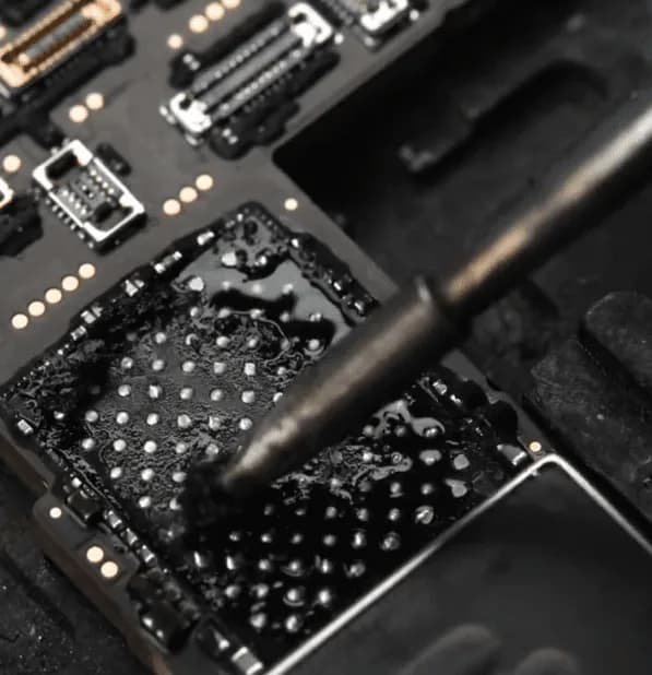 clean pcb with solder wick