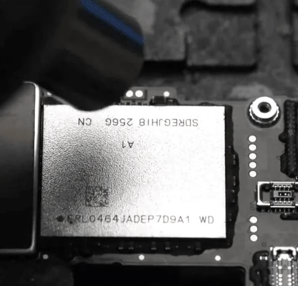 heat iphone pcb with hot air gun