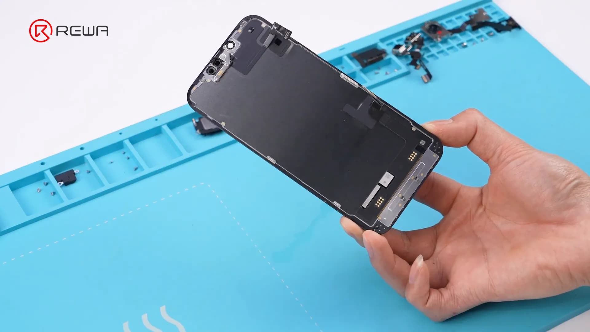 iphone 16e screen