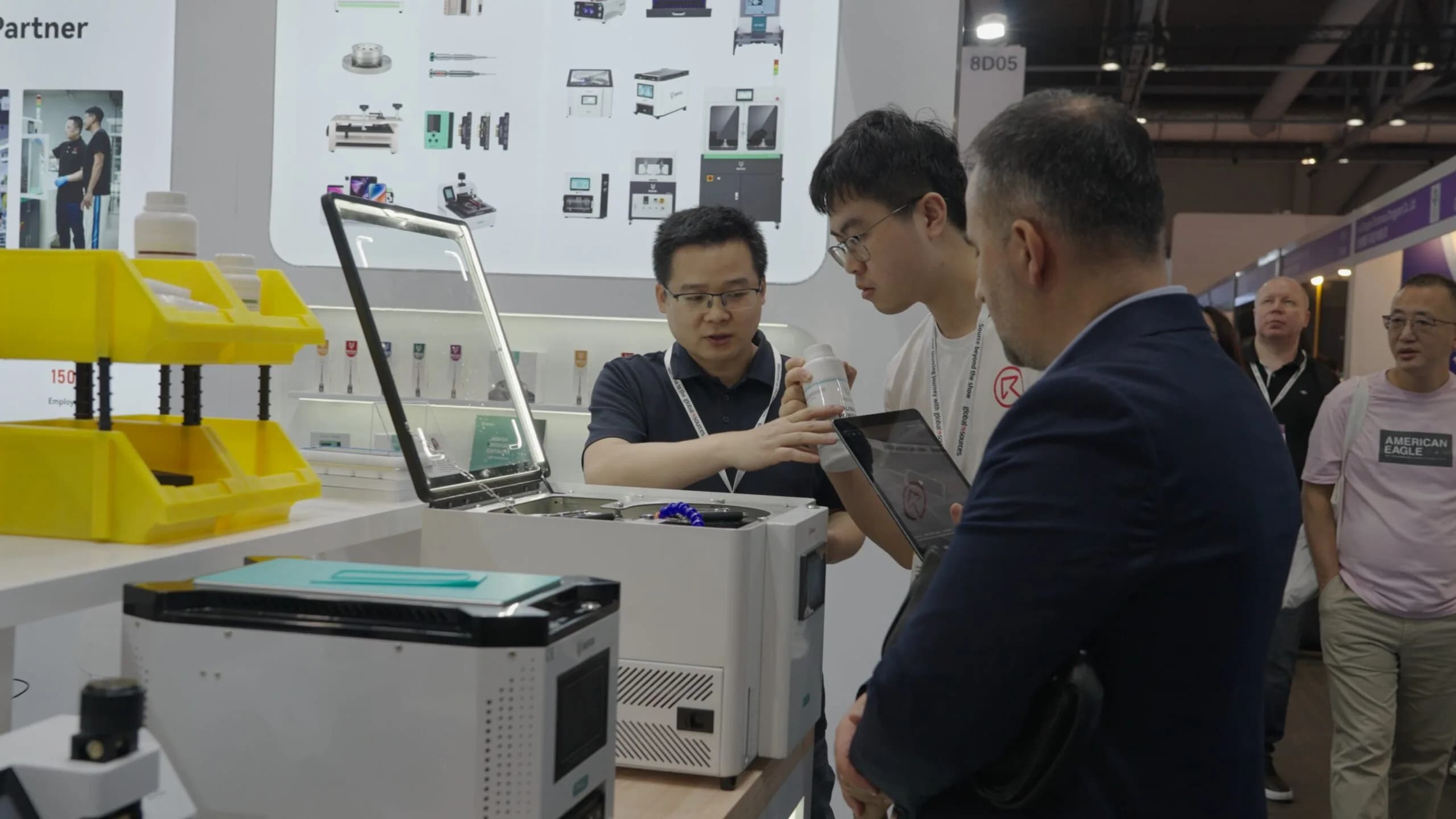 rewa at global sources  mobile electronics show in hong kong