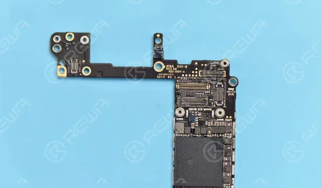 Check cleaning effect with naked eyes. Then check with microscope again. The logic board looks great after the ultrasonic cleaner process.