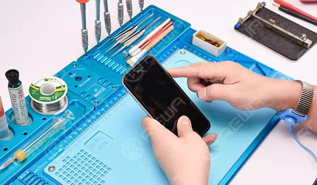 iPhone 6s got water damaged. Try to start it up, the phone can not boot normally.