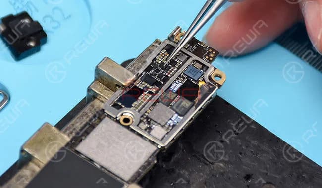 Apply some BGA Paste Flux. Align the backlight IC to the right place and solder it with Hot Air Gun at 320 degrees.