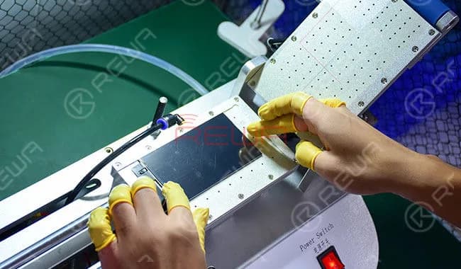 iPhone 8 Broken LCD Screen Refurbishing