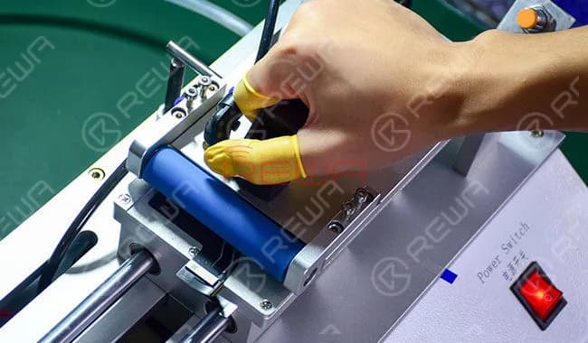 iPhone 8 Broken LCD Screen Refurbishing