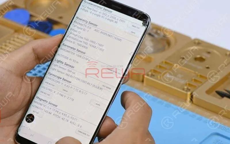Before repairing, we can test Samsung phones by using secret codes. This can help us narrow down the fault possibility: software problem or hardware problem. Turn on the phone and enter the dial pad. Different secret codes can perform different tests.