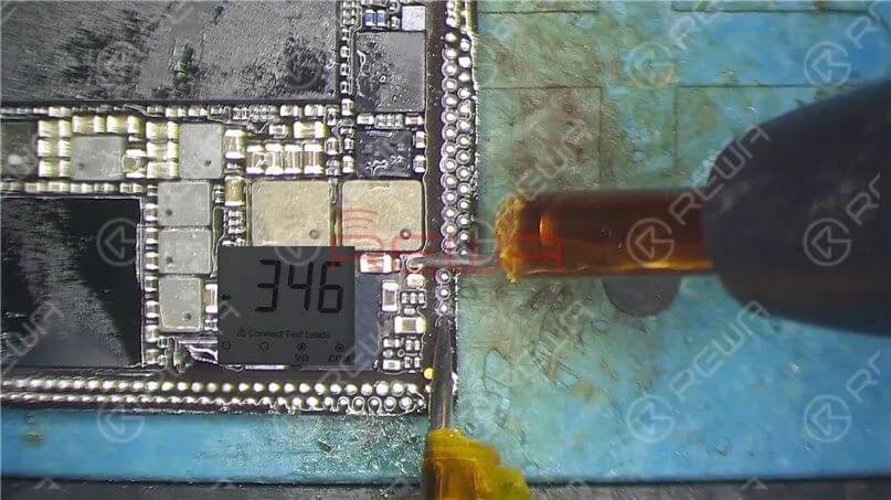 Measure the logic board again after it has cooled. The diode value returns to a normal value of 346. The fault is cleared.