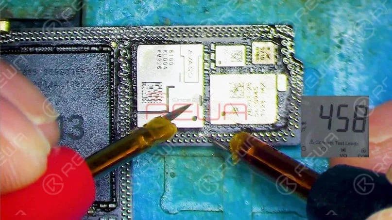 Mesurez à nouveau la carte logique après qu'elle ait refroidi. La valeur de la diode revient à une valeur normale de 458.