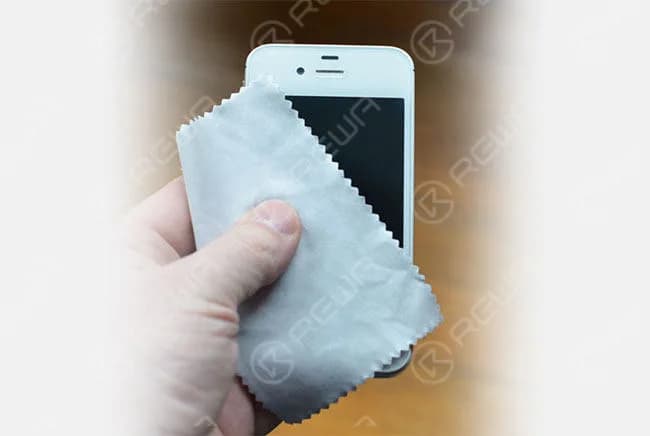 smartphone cleaning with microfiber cloth