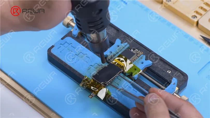 Fix iPhone 12 Won't Turn On By Infrared Thermal Imaging Camera
