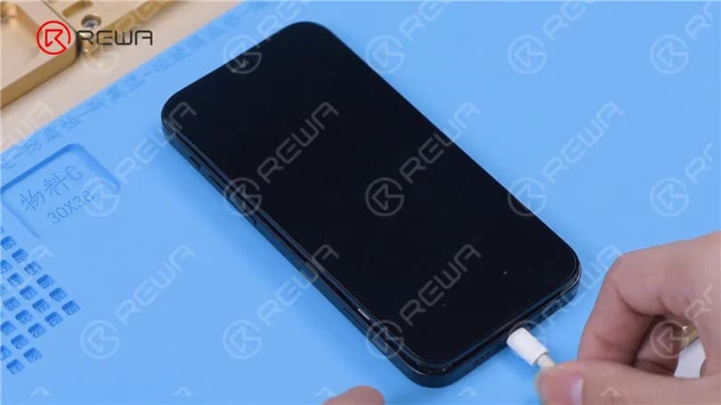 Fix iPhone 12 Won't Turn On By Infrared Thermal Imaging Camera