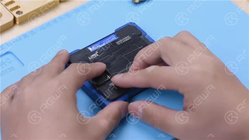 Fix iPhone XS No Service