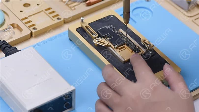 Fix iPhone XS No Service