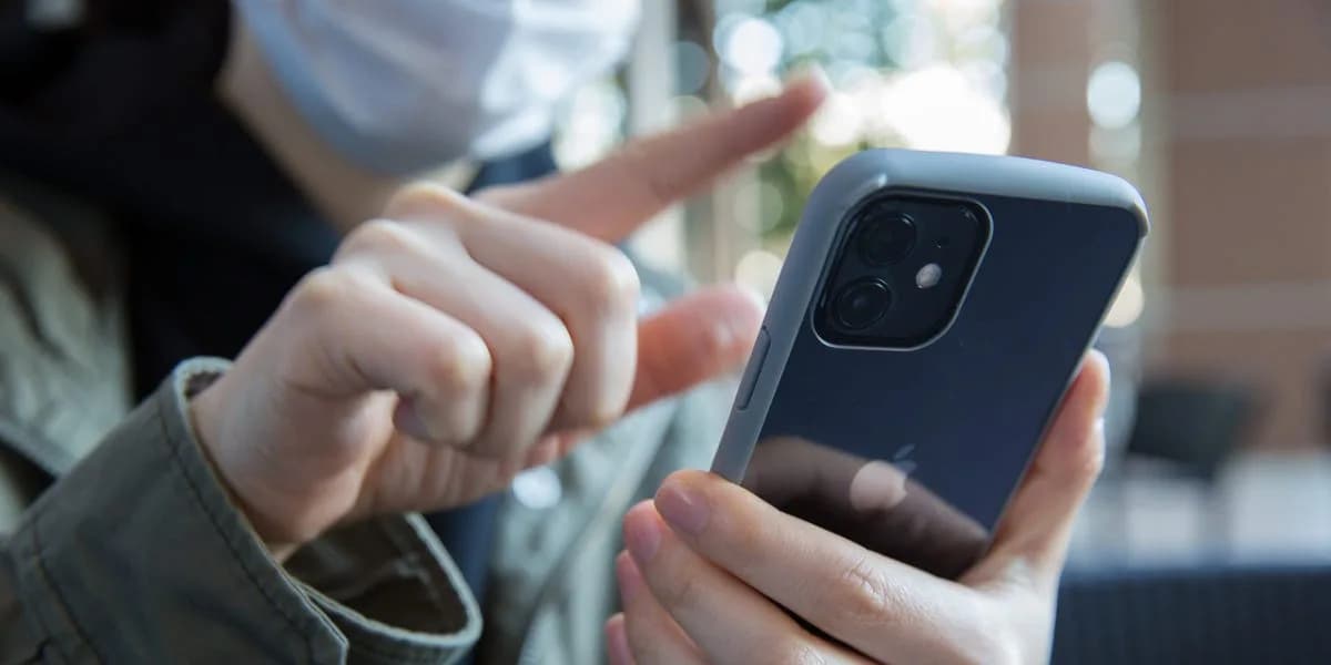 How to unlock iPhone with Apple Watch when wearing a mask