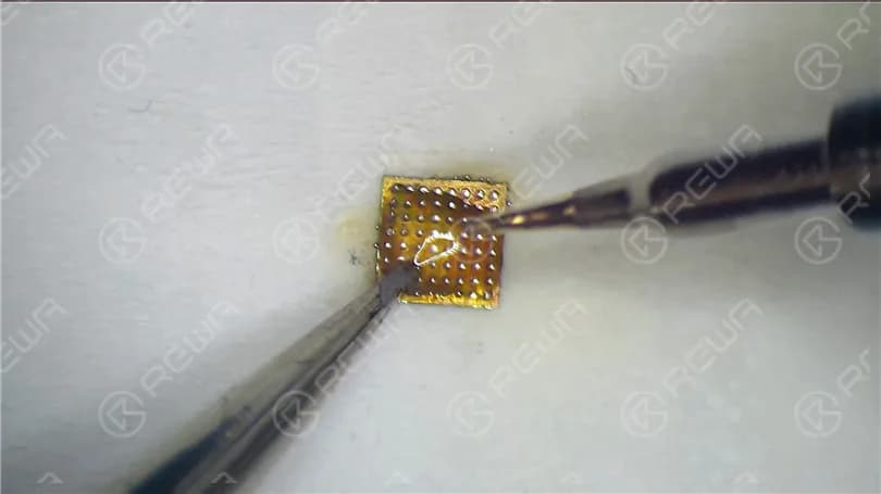 Repair tricks for desoldering&soldering of iPhone X charging IC