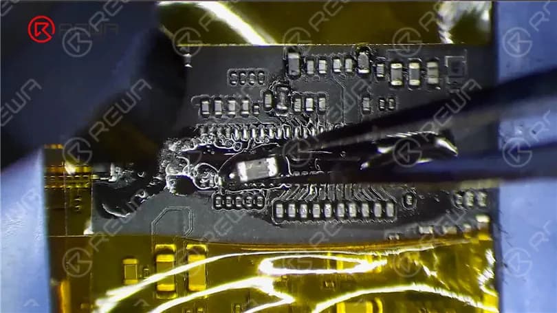 Fix iPad Pro Not Turning On By Replacing Connectors