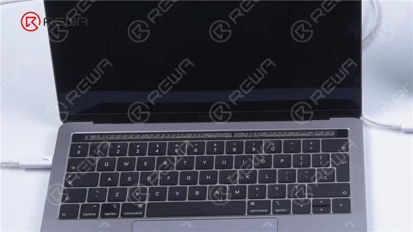 MacBook ID Aktivierungssperre entfernen mit T203