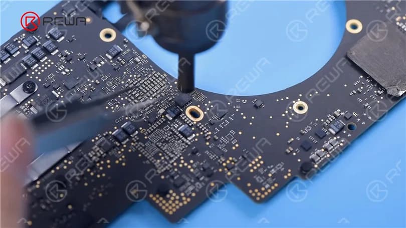 MacBook ID Aktivierungssperre entfernen mit T203