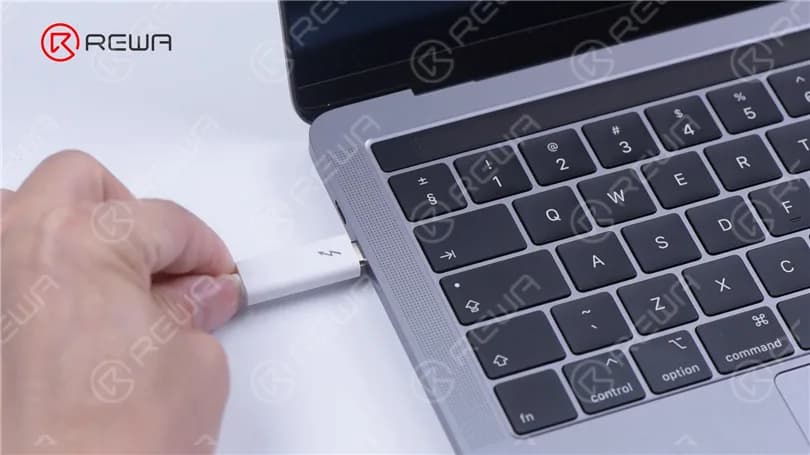 MacBook ID Aktivierungssperre entfernen mit T203