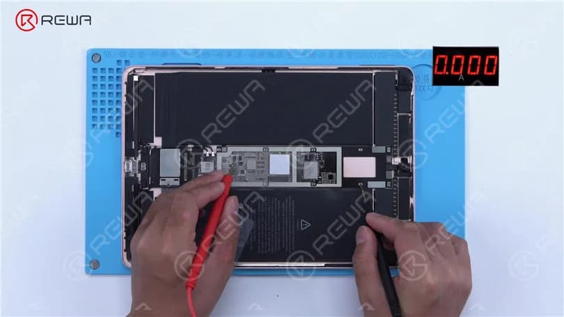 How to Fix an iPad Pro that Won't Turn On - Short Circuit Detected by Rosin Dispenser